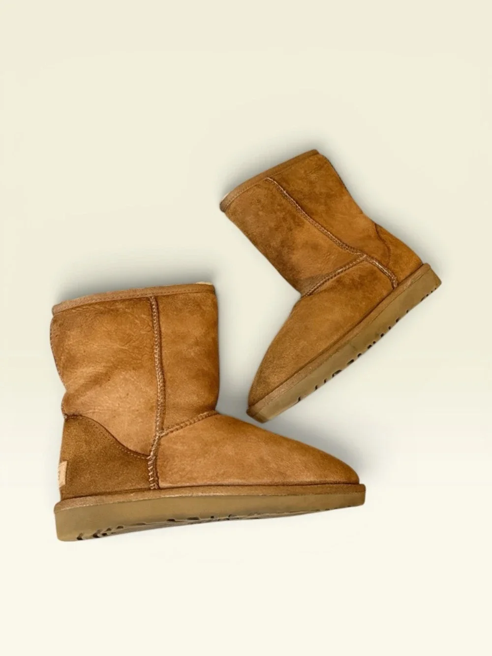 UGG Classic Short Suede Boot Chestnut Women's Size 8